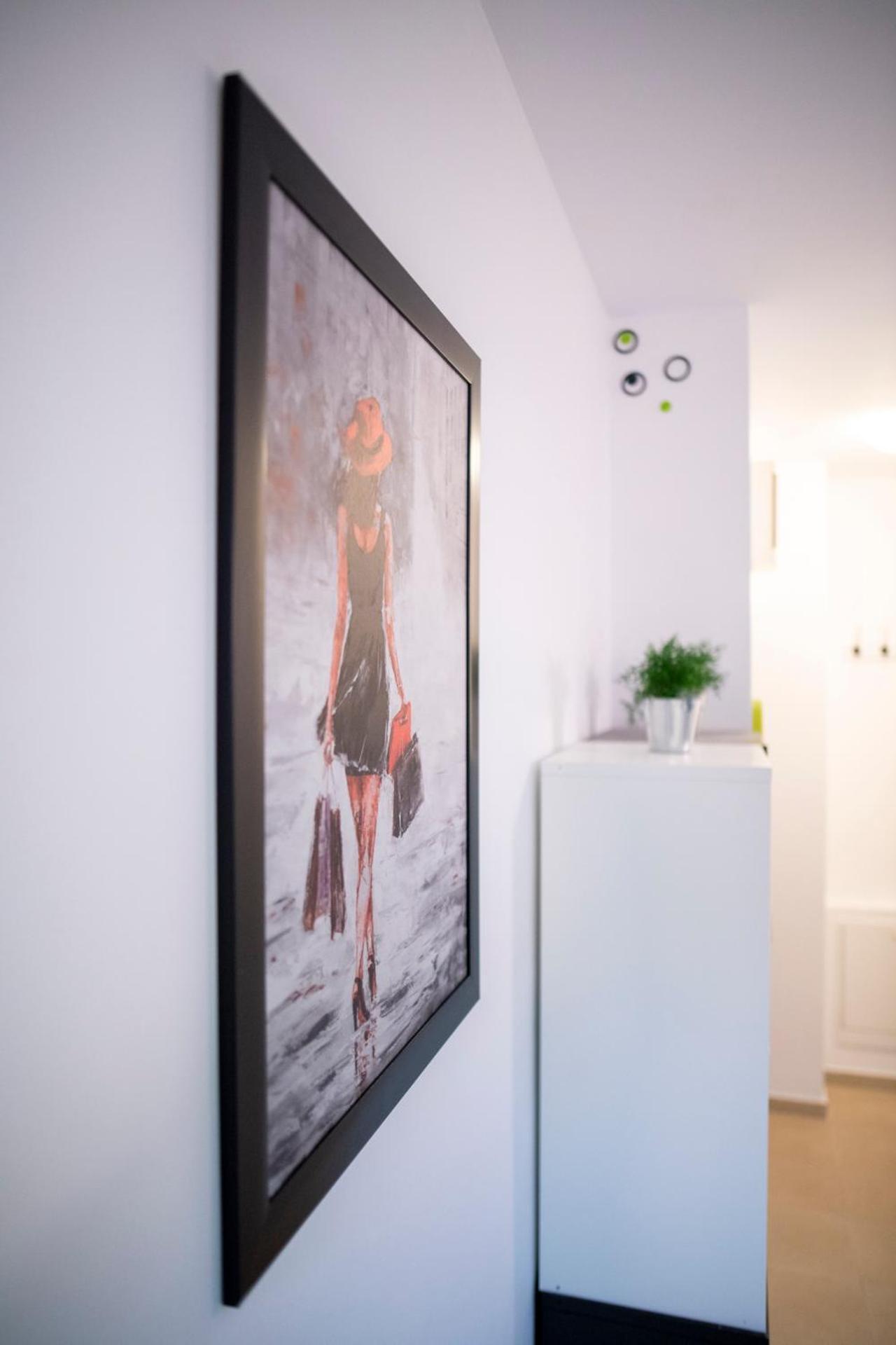 Gvitown Central Apartment Букурещ Екстериор снимка